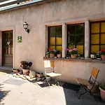 Riesling, Parking Gratuit Et Prive *